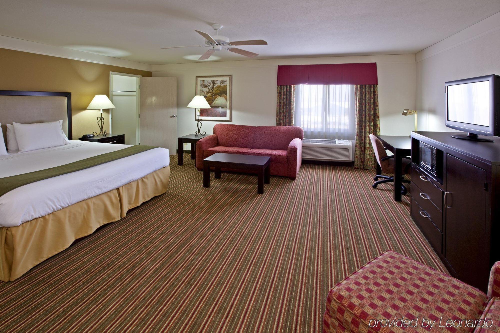 Baymont By Wyndham Litchfield Quarto foto