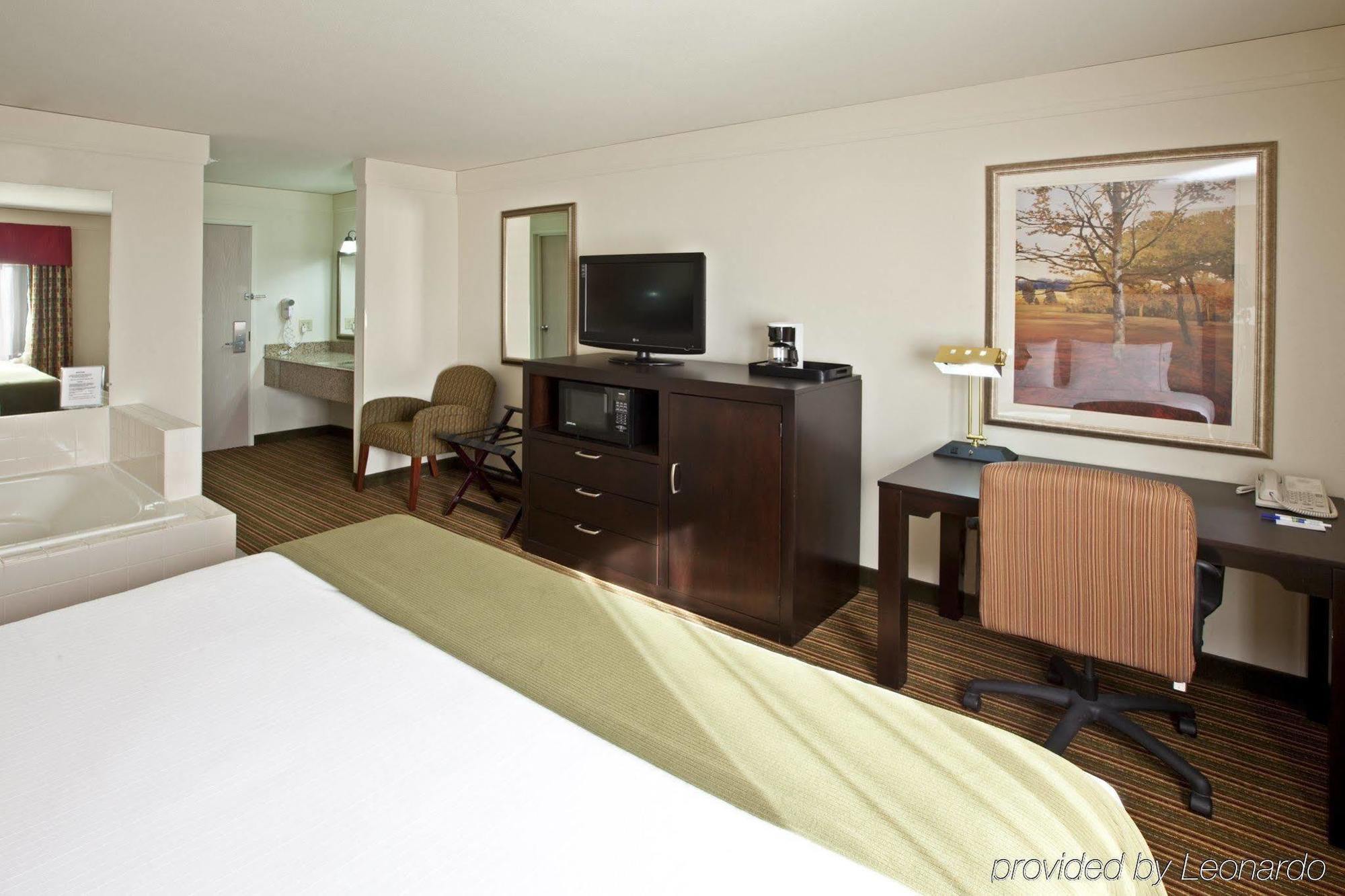 Baymont By Wyndham Litchfield Quarto foto